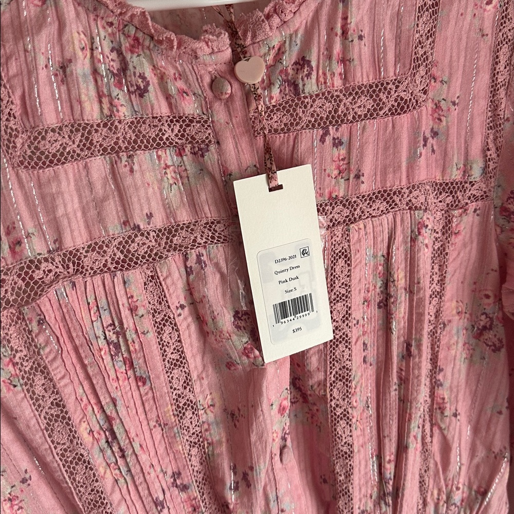 LoveShackFancy Pink Long Sleeve Dress
LoveShackFancy
Quinty Dress - Picture 11 of 14